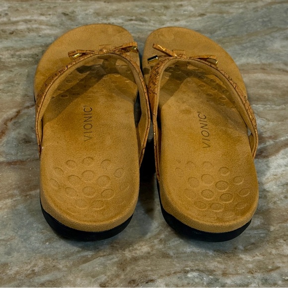 Women’s VIONIC Bella Toe Post Sandal- Gold cork. Size 11 - Picture 8 of 8